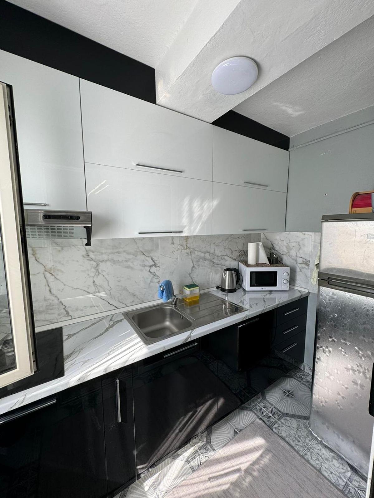 Temali Apartment Shkodër Esterno foto